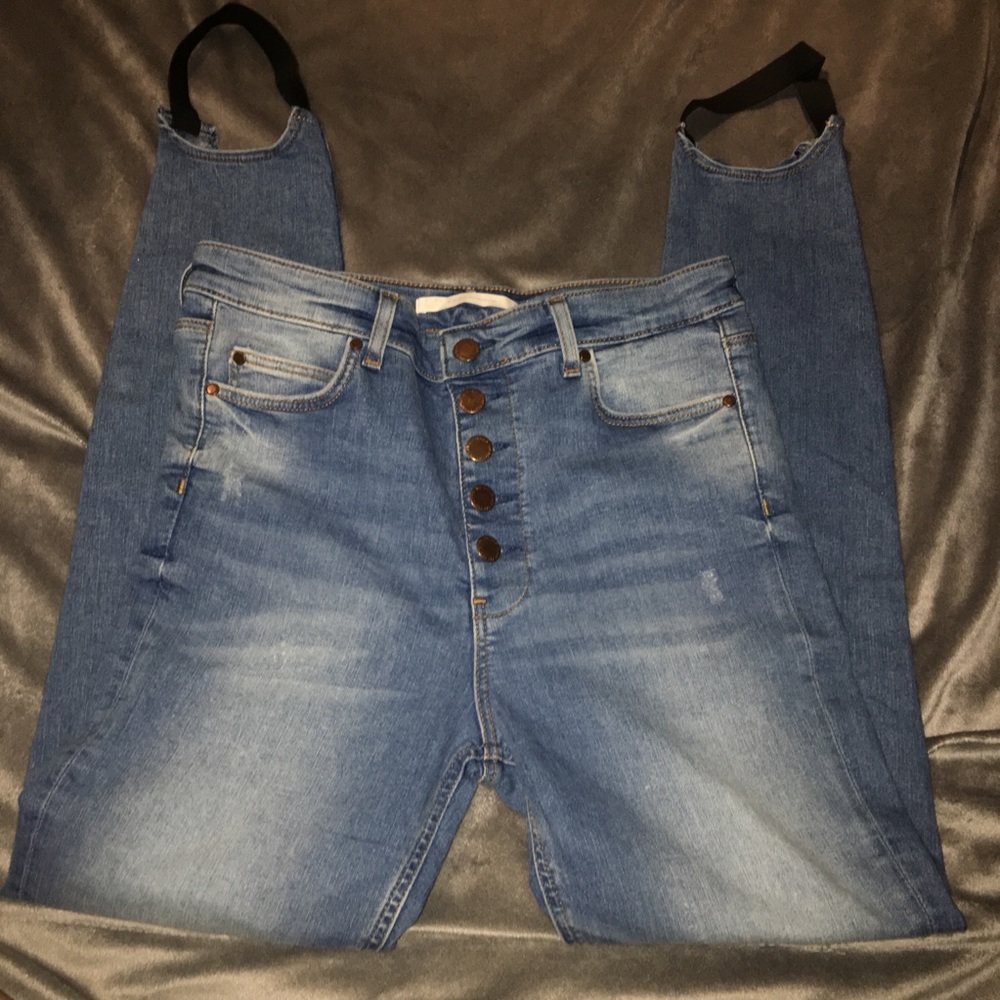 High waisted blue jeans